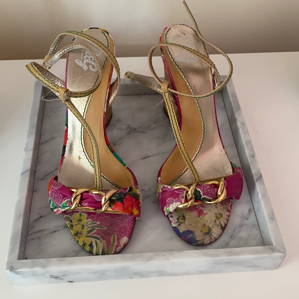 D&G (Vintage) Floral, Gold and Cork Heel in size 7